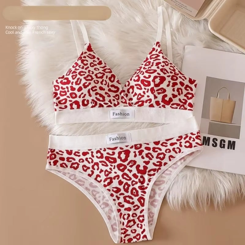 Women Seamless Bra Set Low Waist Panties Leopard Bralette Sexy Lingerie Set Vneck Sport Brassiere Female Cotton Underwear Set