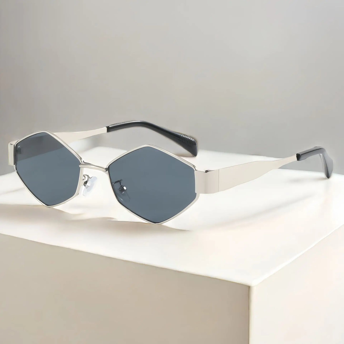 Vintage Special-Shaped Sunglasses Women