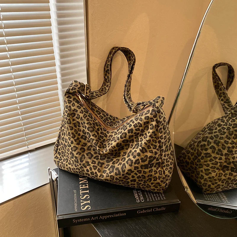 Trendy Casual Soft Textile Women's Shoulder Bag