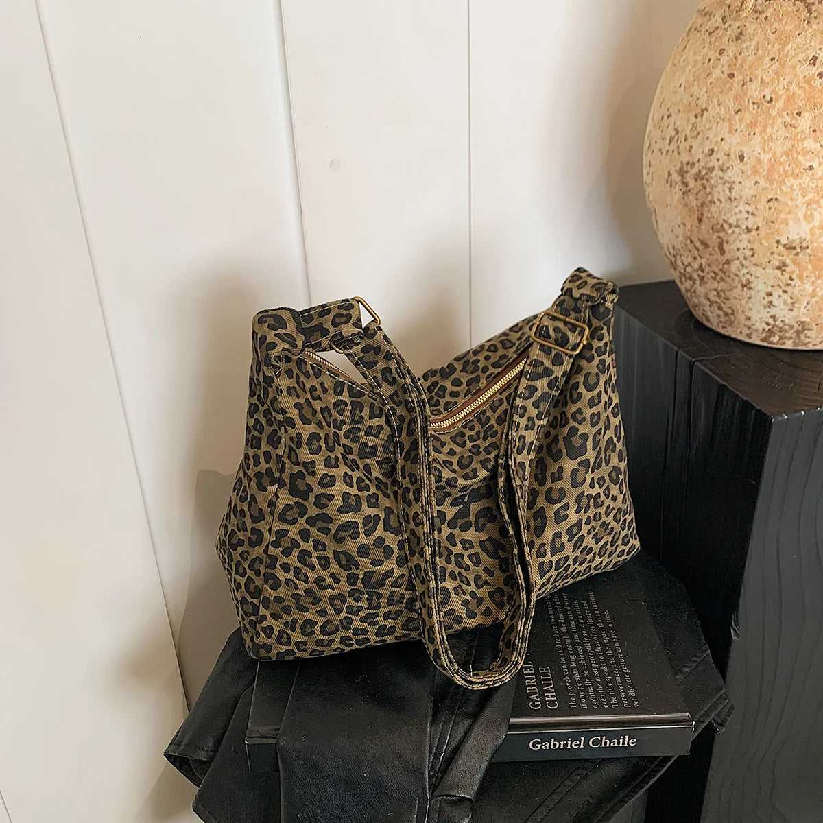 Trendy Casual Soft Textile Women's Shoulder Bag